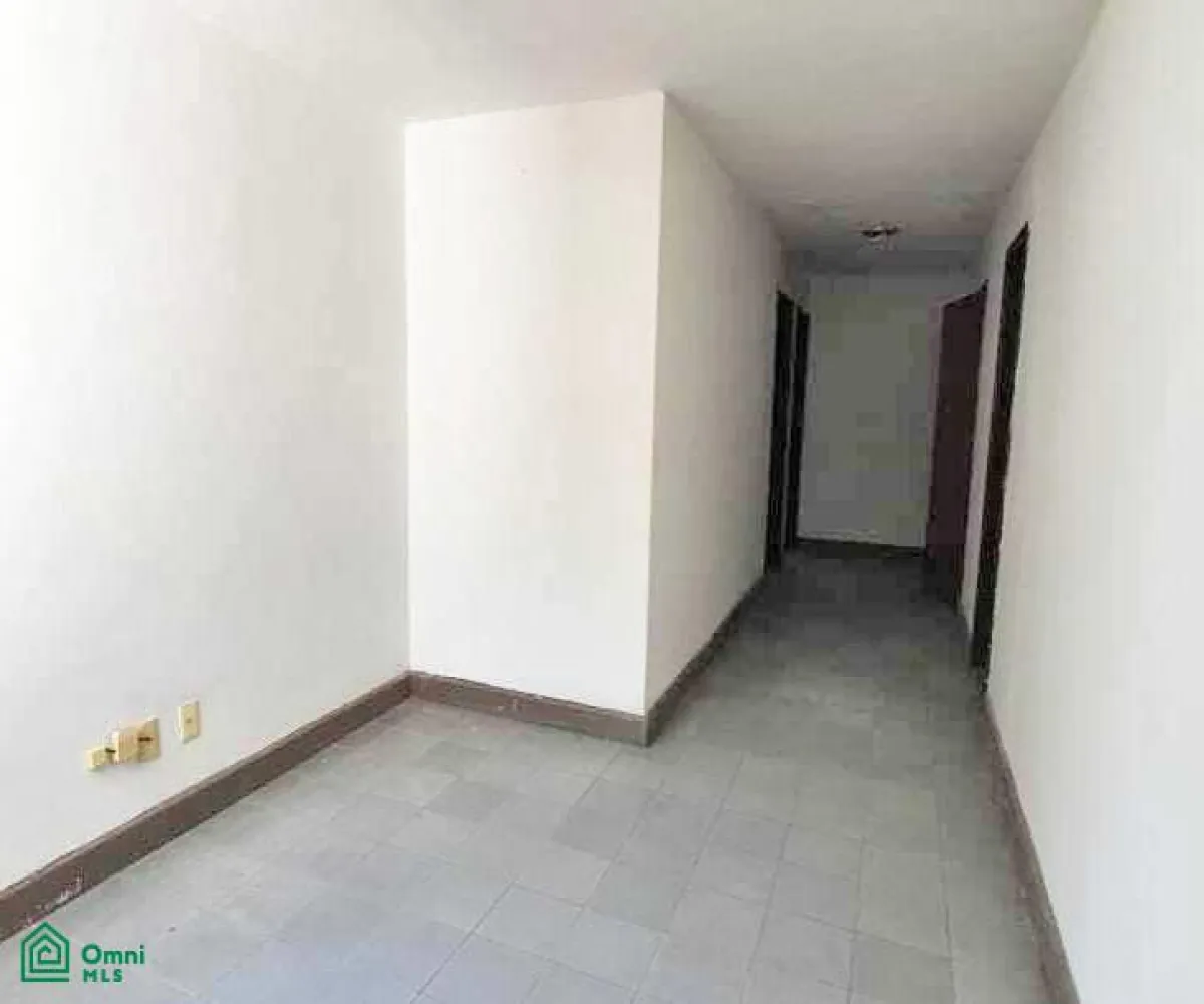 En Venta,Vallarta Poniente,Mazamitla 2991, Guadalajara, Jalisco 44110, 6 Habitaciones,3 Baños,Mazamitla,3,MX2527072