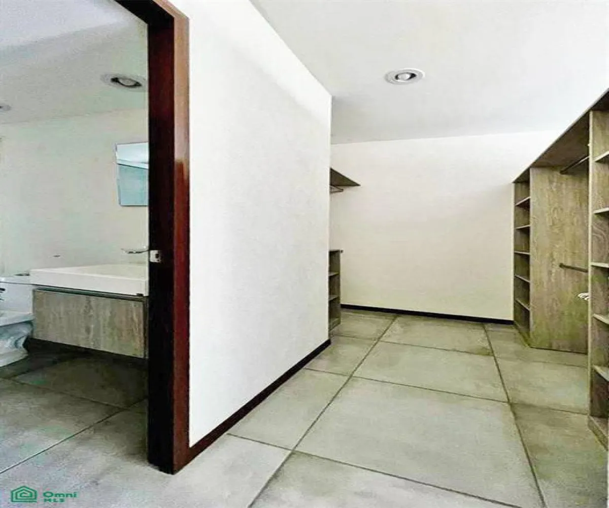 En Venta,Jardines de los Poetas,Av. Historiadores 3155, Guadalajara, Jalisco 44820, 3 Habitaciones,2 Baños,Av. Historiadores,1,MX25438870