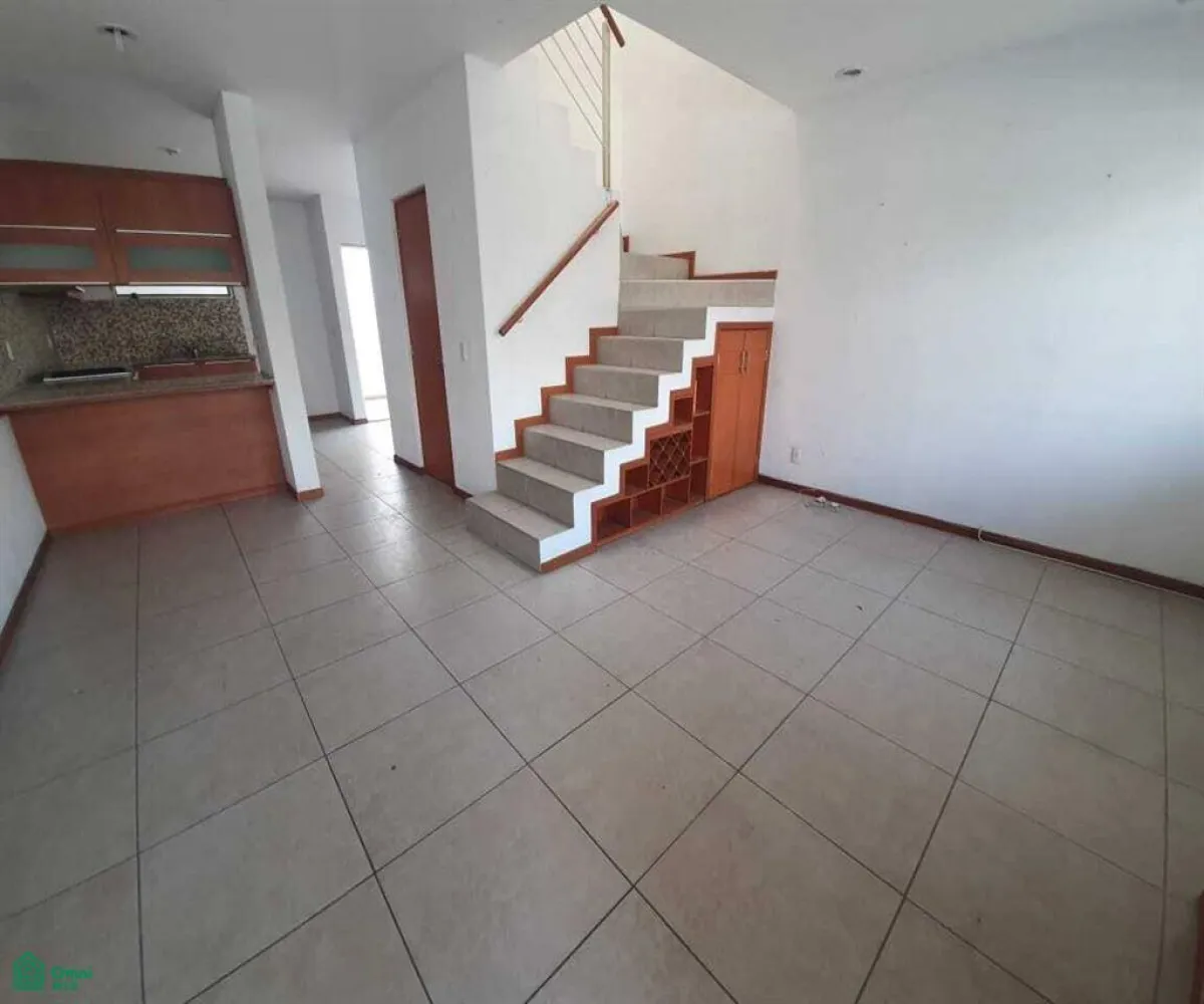 En Venta,Parques del Bosque,Calle del Bosque 357, Tlaquepaque, Jalisco 45609, 3 Habitaciones,2 Baños,Calle del Bosque,2,MX25626810 En Venta,Parques del Bosque,Calle del Bosque 357, Tlaquepaque, Jalisco 45609, 3 Habitaciones,2 Baños,Calle del Bosque,2,MX25626810