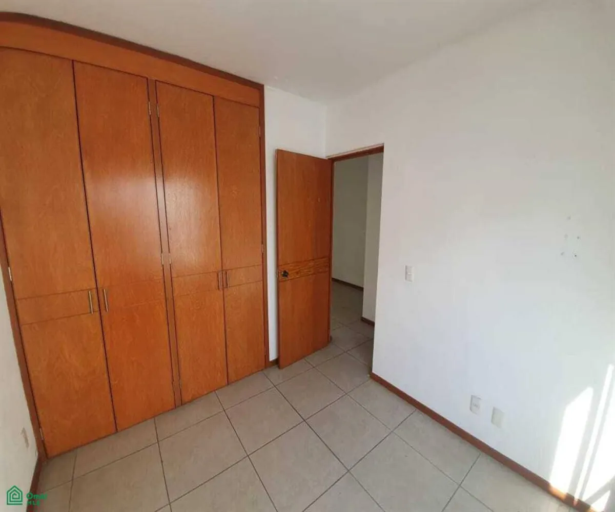 En Venta,Parques del Bosque,Calle del Bosque 357, Tlaquepaque, Jalisco 45609, 3 Habitaciones,2 Baños,Calle del Bosque,2,MX25626810 En Venta,Parques del Bosque,Calle del Bosque 357, Tlaquepaque, Jalisco 45609, 3 Habitaciones,2 Baños,Calle del Bosque,2,MX25626810