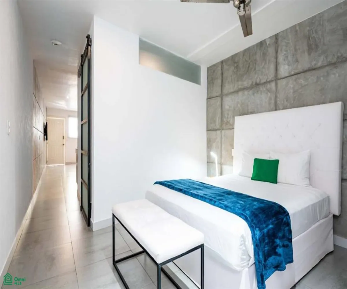 Local En Venta,Emiliano Zapata,Las Pilitas 166, Puerto Vallarta, Jalisco 48380, 9 Habitaciones,9 Baños,Las Pilitas,3,MX25653134 Local En Venta,Emiliano Zapata,Las Pilitas 166, Puerto Vallarta, Jalisco 48380, 9 Habitaciones,9 Baños,Las Pilitas,3,MX25653134