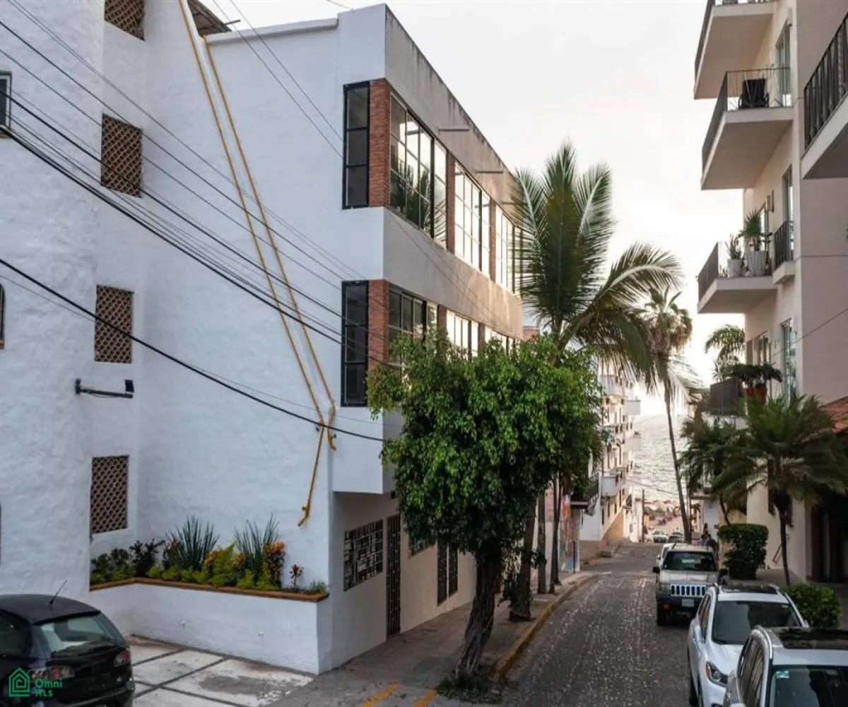Local En Venta,Emiliano Zapata,Las Pilitas 166, Puerto Vallarta, Jalisco 48380, 9 Habitaciones,9 Baños,Las Pilitas,3,MX25653134 Local En Venta,Emiliano Zapata,Las Pilitas 166, Puerto Vallarta, Jalisco 48380, 9 Habitaciones,9 Baños,Las Pilitas,3,MX25653134
