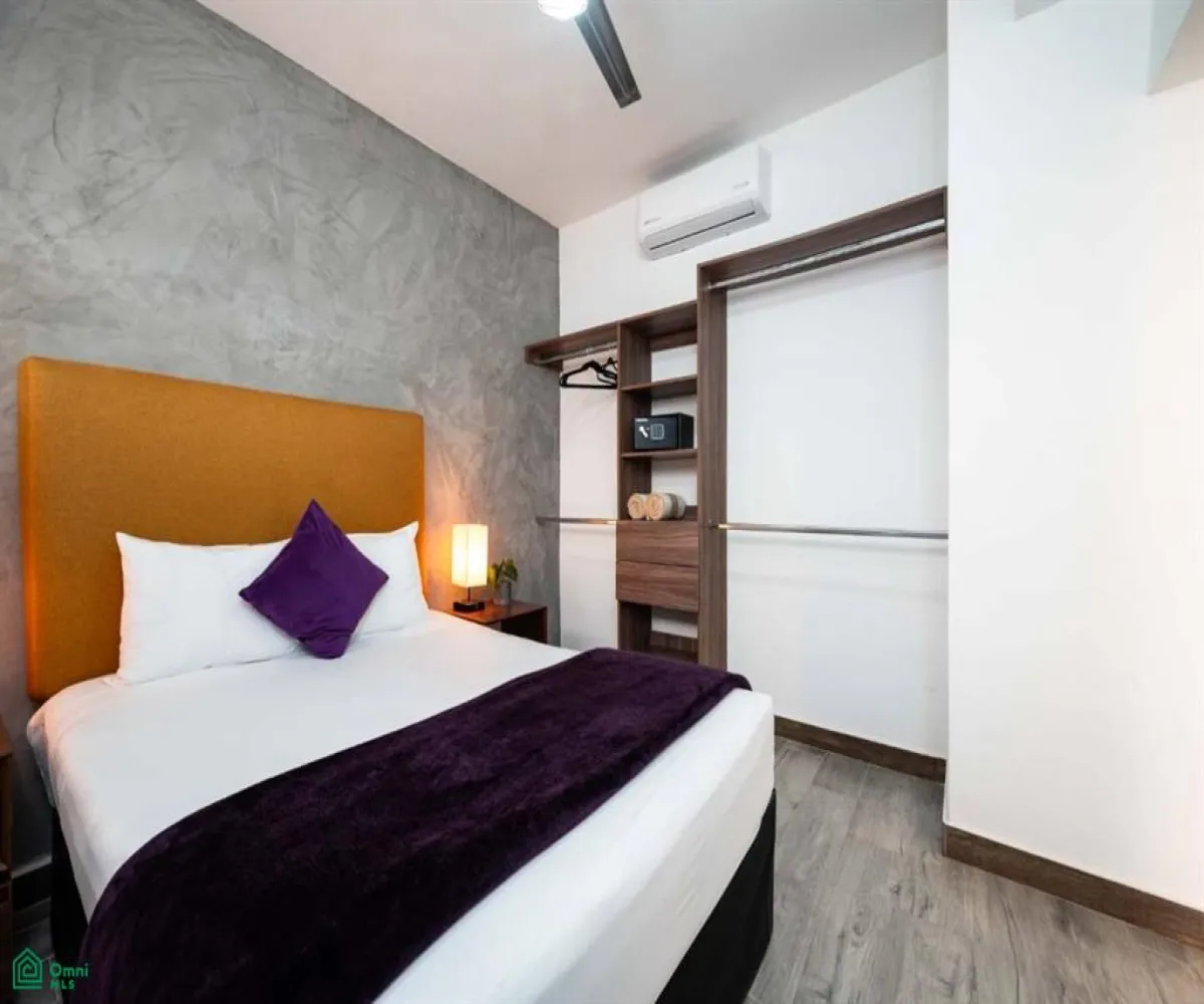 Local En Venta,Emiliano Zapata,Las Pilitas 166, Puerto Vallarta, Jalisco 48380, 9 Habitaciones,9 Baños,Las Pilitas,3,MX25653134 Local En Venta,Emiliano Zapata,Las Pilitas 166, Puerto Vallarta, Jalisco 48380, 9 Habitaciones,9 Baños,Las Pilitas,3,MX25653134