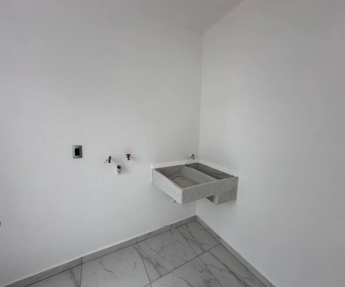 Casa En Venta,Los Robles,Avenida Doctor Angel Leaño 1305, Zapopan, Jalisco 45134, 3 Habitaciones,3 Baños,Avenida Doctor Angel Leaño,3,pXB5jBQ