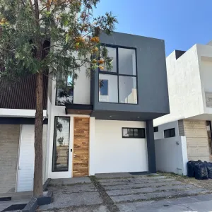 Casa En Venta,Parques Vallarta ,Avenida de la primavera 1818 21, Zapopan, Jalisco 45134, 4 Habitaciones,4 Baños,Avenida de la primavera,1,pfBu4kR