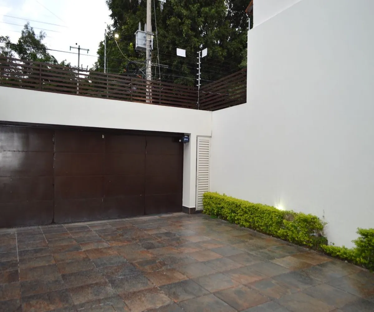 Casa En Venta,Country Club,Calle Mar Rojo 2079, Guadalajara, Jalisco 44630, 5 Habitaciones,6 Baños,Calle Mar Rojo,1,ptSkezi Casa En Venta,Country Club,Calle Mar Rojo 2079, Guadalajara, Jalisco 44630, 5 Habitaciones,6 Baños,Calle Mar Rojo,1,ptSkezi