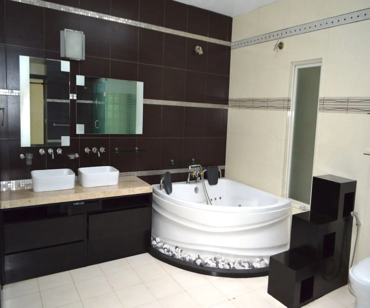 Casa En Venta,Country Club,Calle Mar Rojo 2079, Guadalajara, Jalisco 44630, 5 Habitaciones,6 Baños,Calle Mar Rojo,1,ptSkezi Casa En Venta,Country Club,Calle Mar Rojo 2079, Guadalajara, Jalisco 44630, 5 Habitaciones,6 Baños,Calle Mar Rojo,1,ptSkezi