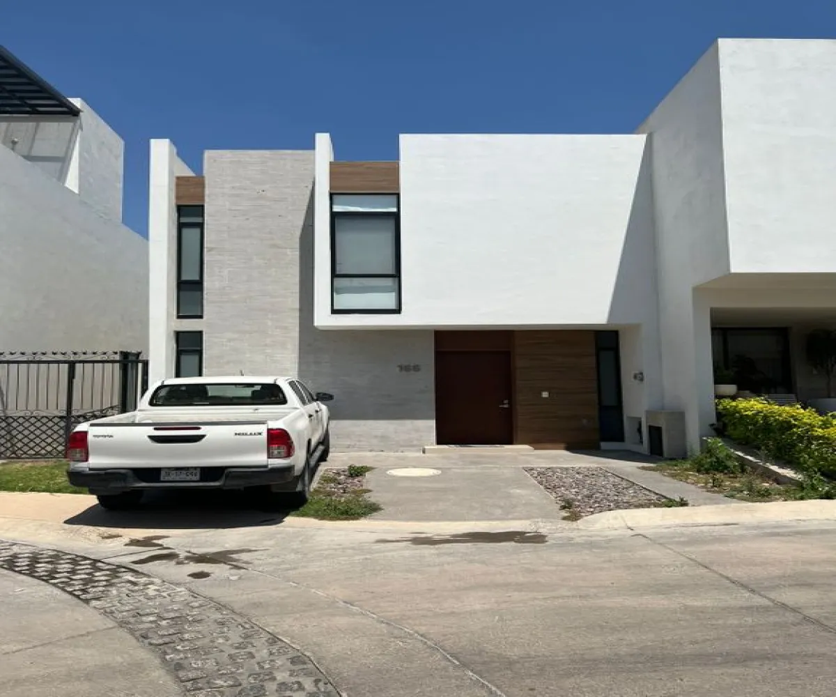 Casa En Venta,CAPITAL NORTE,Av E 923, Zapopan, Jalisco 45134, 3 Habitaciones,3 Baños,Av E,1,pij5iWc Casa En Venta,CAPITAL NORTE,Av E 923, Zapopan, Jalisco 45134, 3 Habitaciones,3 Baños,Av E,1,pij5iWc