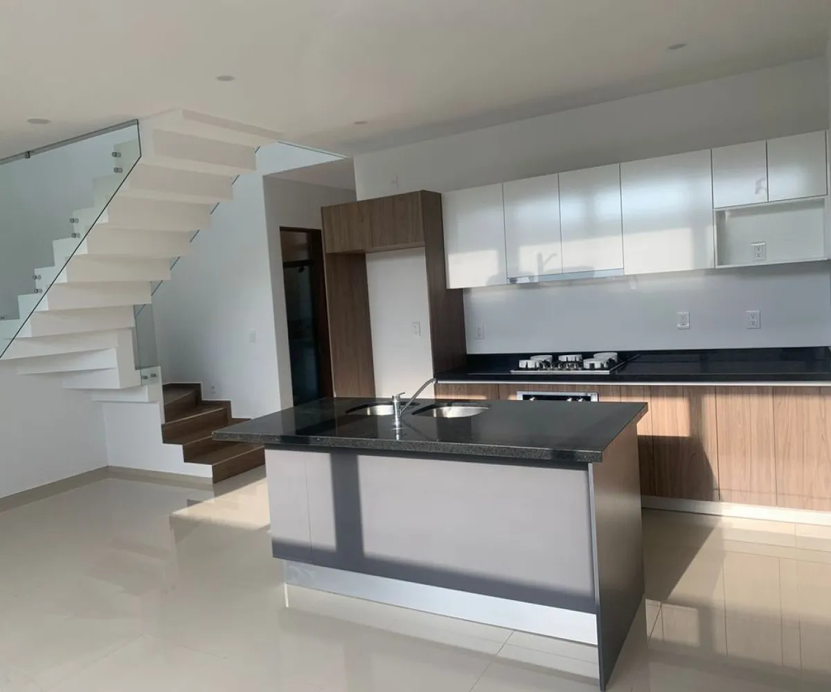 Casa En Venta,CAPITAL NORTE,Av E 923, Zapopan, Jalisco 45134, 3 Habitaciones,3 Baños,Av E,1,pij5iWc Casa En Venta,CAPITAL NORTE,Av E 923, Zapopan, Jalisco 45134, 3 Habitaciones,3 Baños,Av E,1,pij5iWc