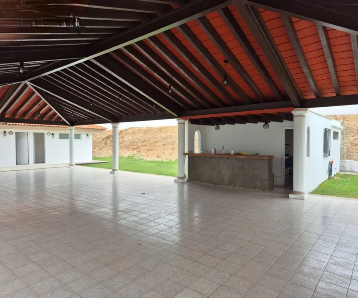 Casa En Venta,Paseo Santa Anita 52, Tlajomulco de Zúñiga, Jalisco 45645, 3 Habitaciones,3 Baños,Paseo Santa Anita,1,p2NkslG
