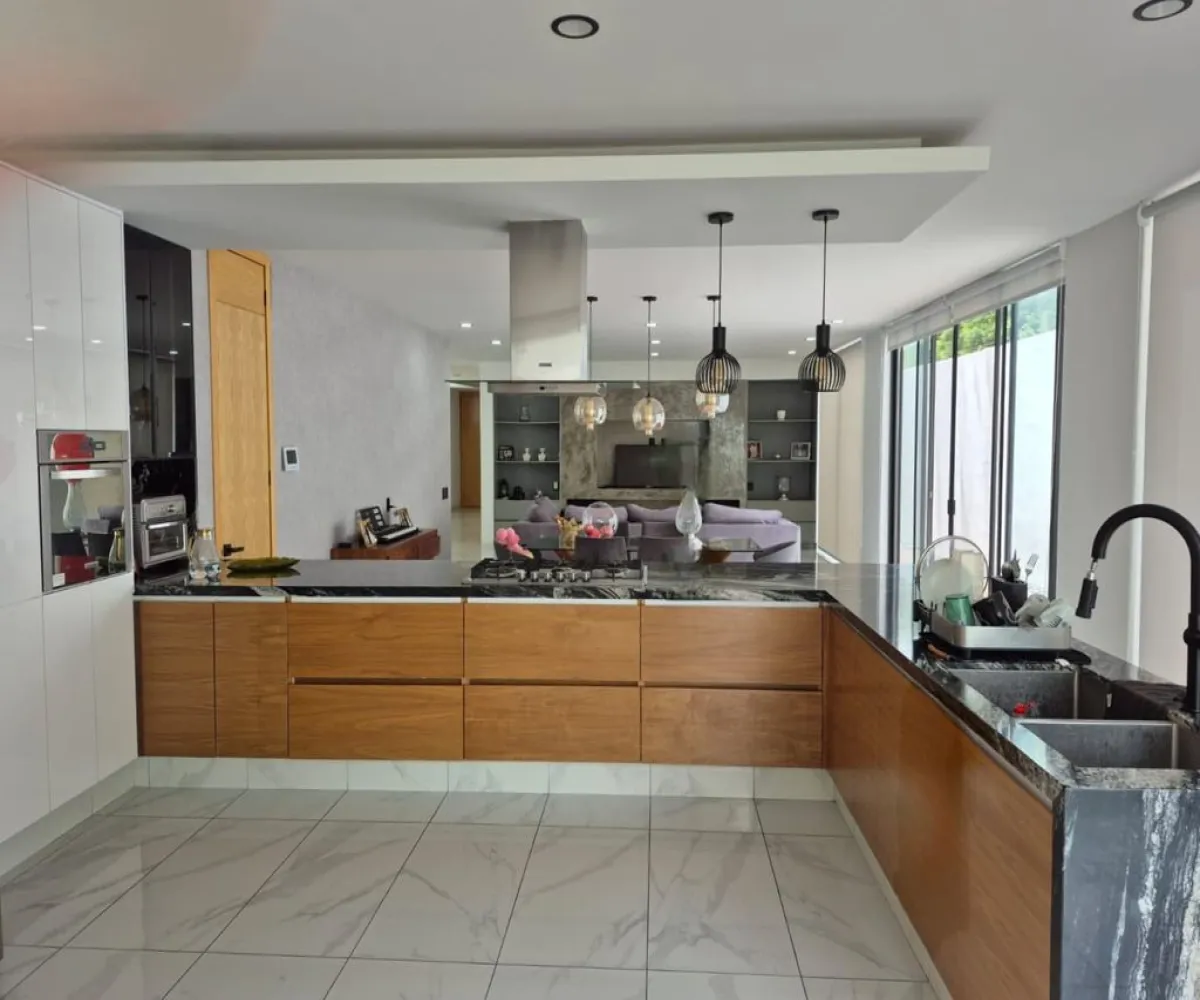 Casa En Venta,Paseo Santa Anita 52, Tlajomulco de Zúñiga, Jalisco 45645, 3 Habitaciones,3 Baños,Paseo Santa Anita,1,p2NkslG