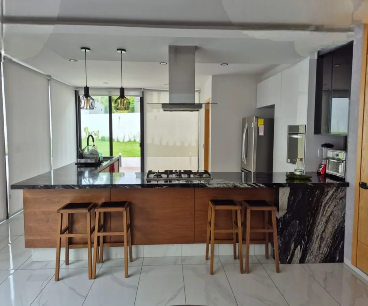 Casa En Venta,Paseo Santa Anita 52, Tlajomulco de Zúñiga, Jalisco 45645, 3 Habitaciones,3 Baños,Paseo Santa Anita,1,p2NkslG