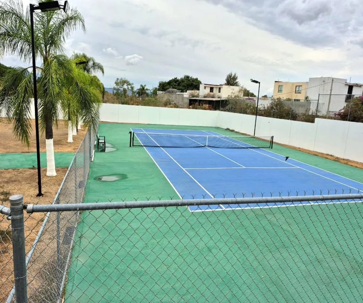 Casa En Venta,Paseo Santa Anita 52, Tlajomulco de Zúñiga, Jalisco 45645, 3 Habitaciones,3 Baños,Paseo Santa Anita,1,p2NkslG