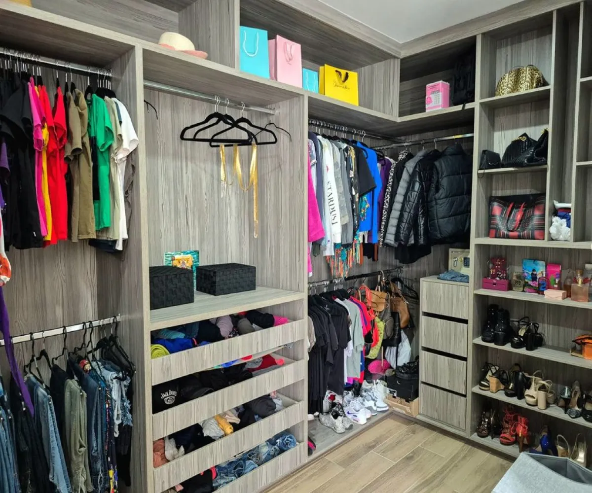 Casa En Venta,Paseo Santa Anita 52, Tlajomulco de Zúñiga, Jalisco 45645, 3 Habitaciones,3 Baños,Paseo Santa Anita,1,p2NkslG