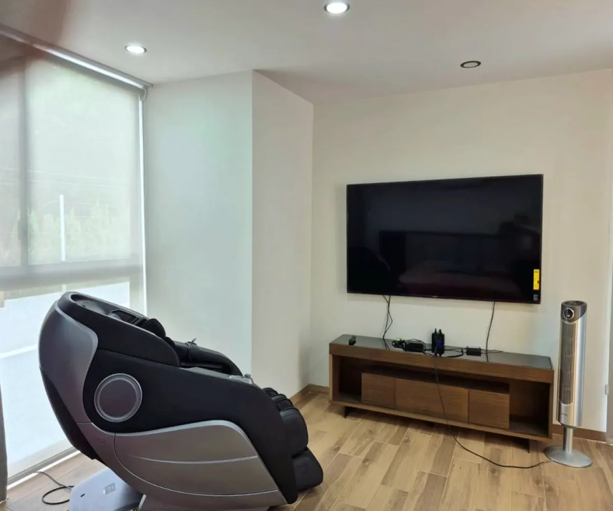 Casa En Venta,Paseo Santa Anita 52, Tlajomulco de Zúñiga, Jalisco 45645, 3 Habitaciones,3 Baños,Paseo Santa Anita,1,p2NkslG