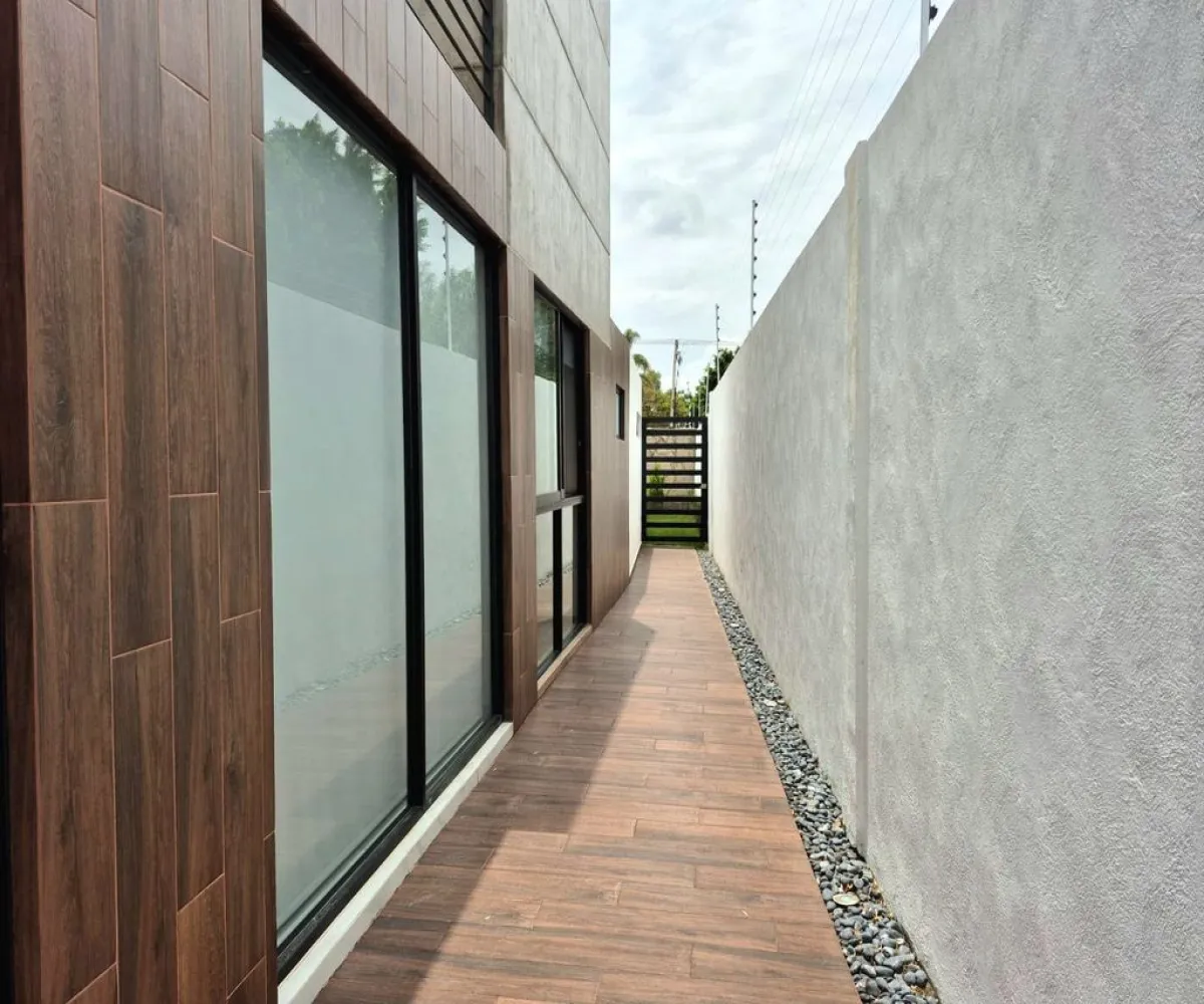 Casa En Venta,Paseo Santa Anita 52, Tlajomulco de Zúñiga, Jalisco 45645, 3 Habitaciones,3 Baños,Paseo Santa Anita,1,p2NkslG