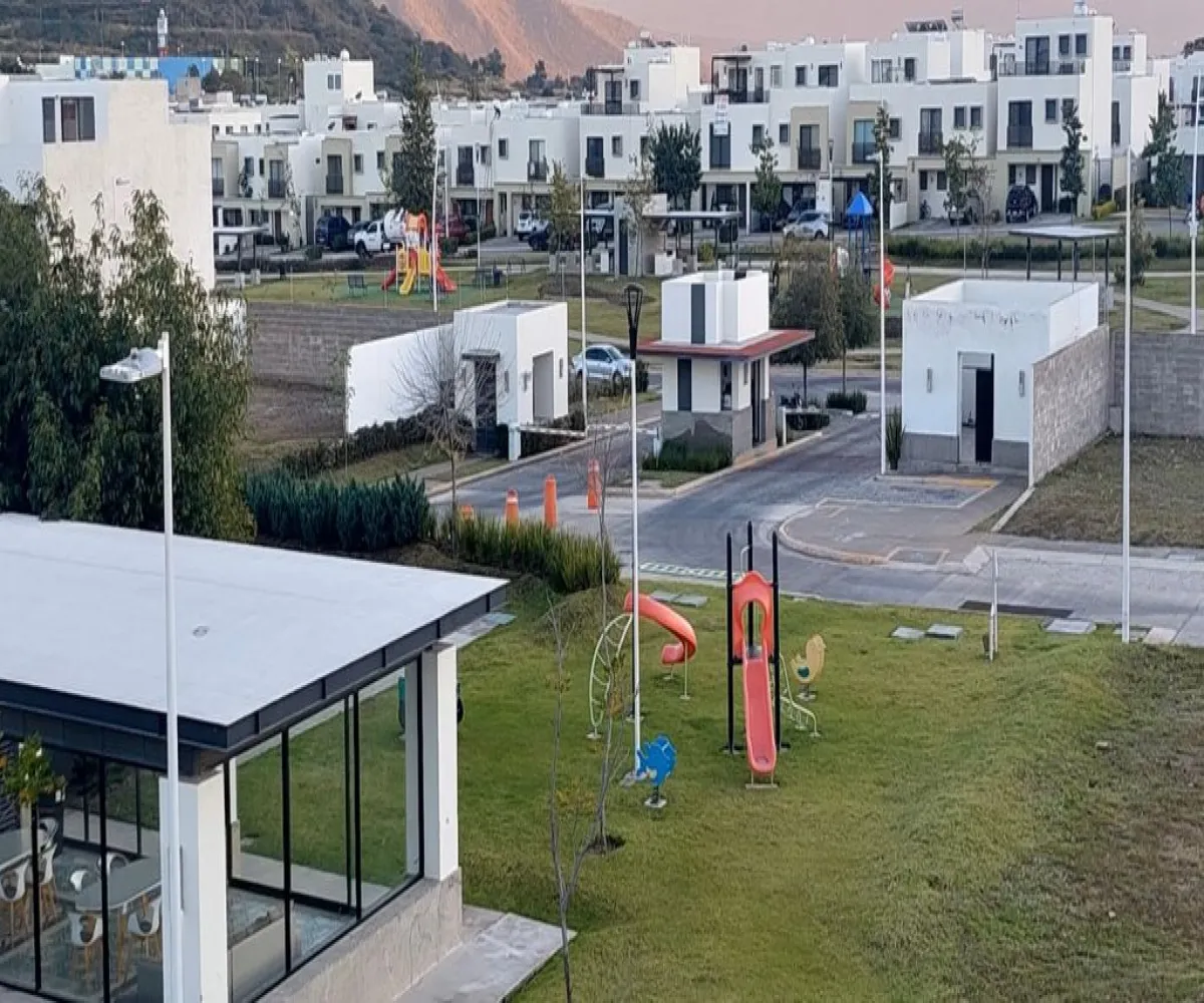 Casa En Venta,Avenida Camino Real a Colima 200, Tlajomulco de Zúñiga, Jalisco 45645, 3 Habitaciones,2 Baños,Avenida Camino Real a Colima,2,phsybDU