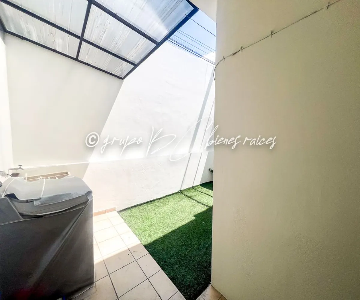 Casa En Venta,Real de Valdepeñas,Avenida Valdepeñas 50 97, Zapopan, Jalisco 45134, 4 Habitaciones,3 Baños,Avenida Valdepeñas,2,pdPBGWc Casa En Venta,Real de Valdepeñas,Avenida Valdepeñas 50 97, Zapopan, Jalisco 45134, 4 Habitaciones,3 Baños,Avenida Valdepeñas,2,pdPBGWc