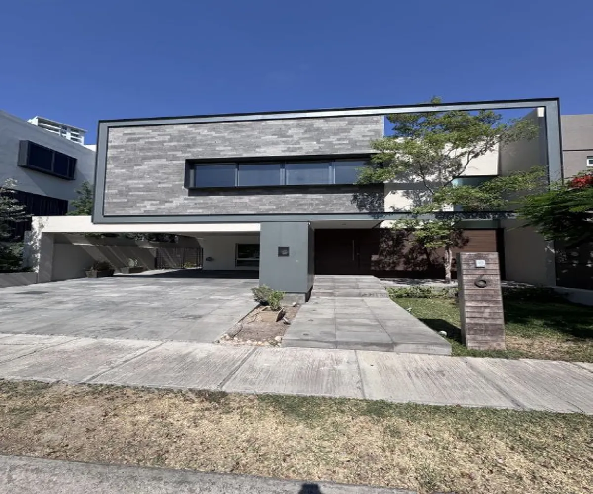 Casa En Venta,Puerta Plata,Avenida Universidad 600, Zapopan, Jalisco 45110, 4 Habitaciones,4 Baños,Avenida Universidad,1,pkasCdw