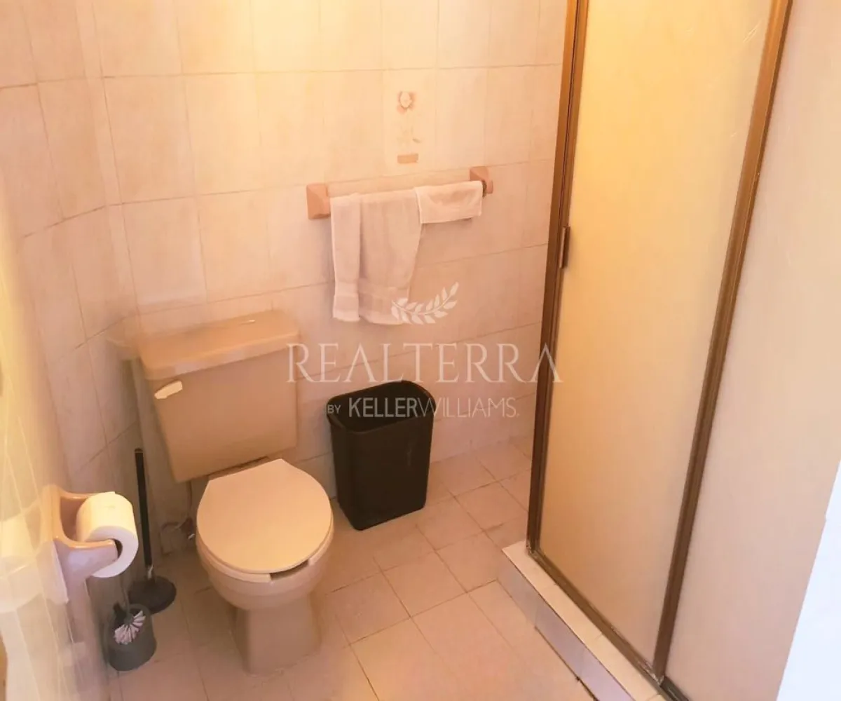 Casa En Venta,Arcos Vallarta,C. Efrain Gonzalez Luna 2458, Guadalajara, Jalisco 44130, 5 Habitaciones,6 Baños,C. Efrain Gonzalez Luna,1,p0DVFMF Casa En Venta,Arcos Vallarta,C. Efrain Gonzalez Luna 2458, Guadalajara, Jalisco 44130, 5 Habitaciones,6 Baños,C. Efrain Gonzalez Luna,1,p0DVFMF