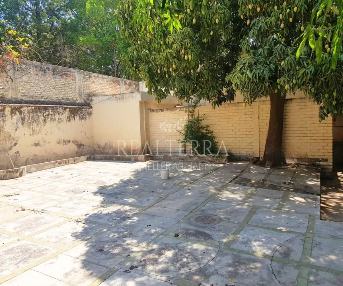 Casa En Venta,Arcos Vallarta,C. Efrain Gonzalez Luna 2458, Guadalajara, Jalisco 44130, 5 Habitaciones,6 Baños,C. Efrain Gonzalez Luna,1,p0DVFMF Casa En Venta,Arcos Vallarta,C. Efrain Gonzalez Luna 2458, Guadalajara, Jalisco 44130, 5 Habitaciones,6 Baños,C. Efrain Gonzalez Luna,1,p0DVFMF