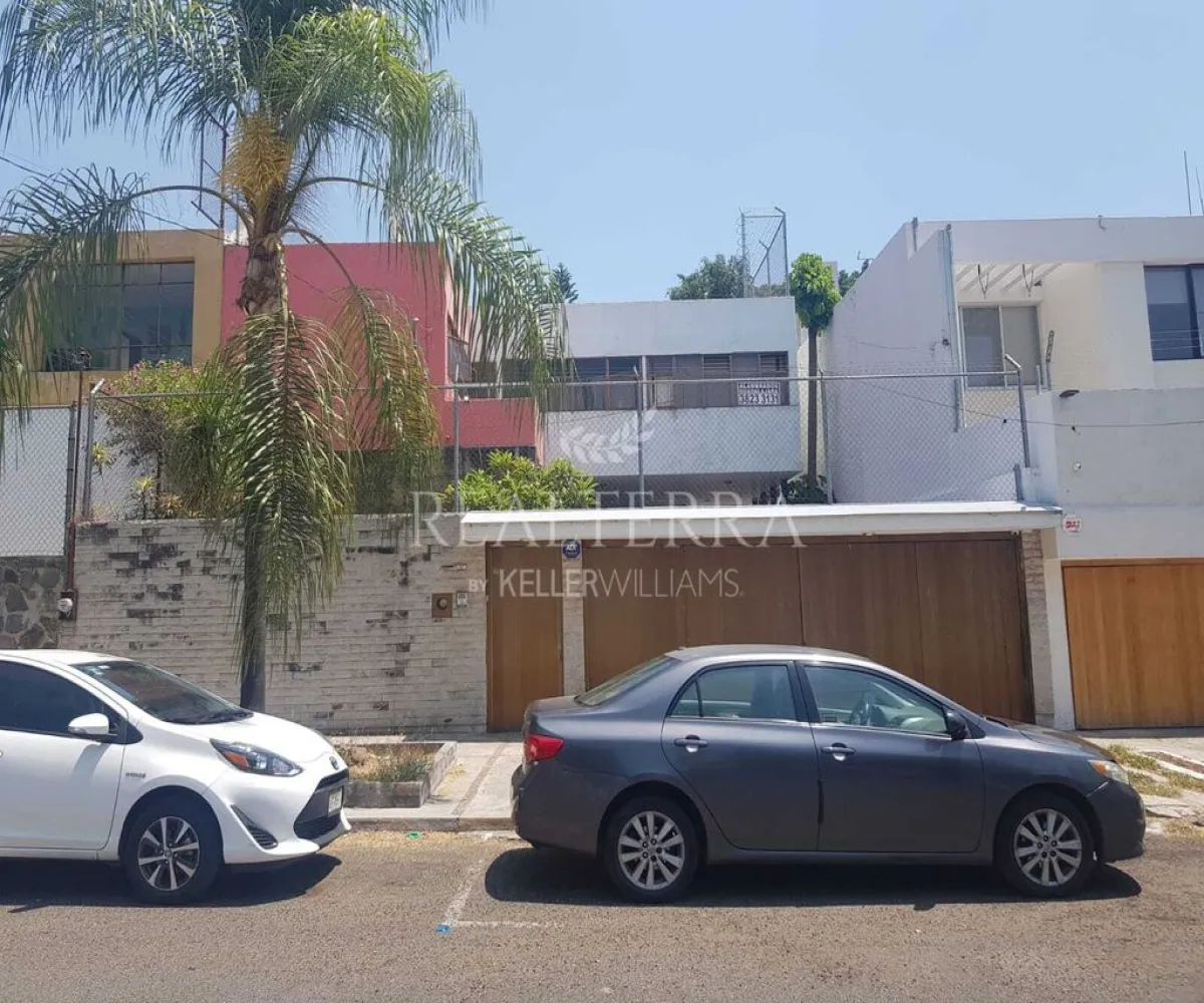 Casa En Venta,Arcos Vallarta,C. Efrain Gonzalez Luna 2458, Guadalajara, Jalisco 44130, 5 Habitaciones,6 Baños,C. Efrain Gonzalez Luna,1,p0DVFMF Casa En Venta,Arcos Vallarta,C. Efrain Gonzalez Luna 2458, Guadalajara, Jalisco 44130, 5 Habitaciones,6 Baños,C. Efrain Gonzalez Luna,1,p0DVFMF