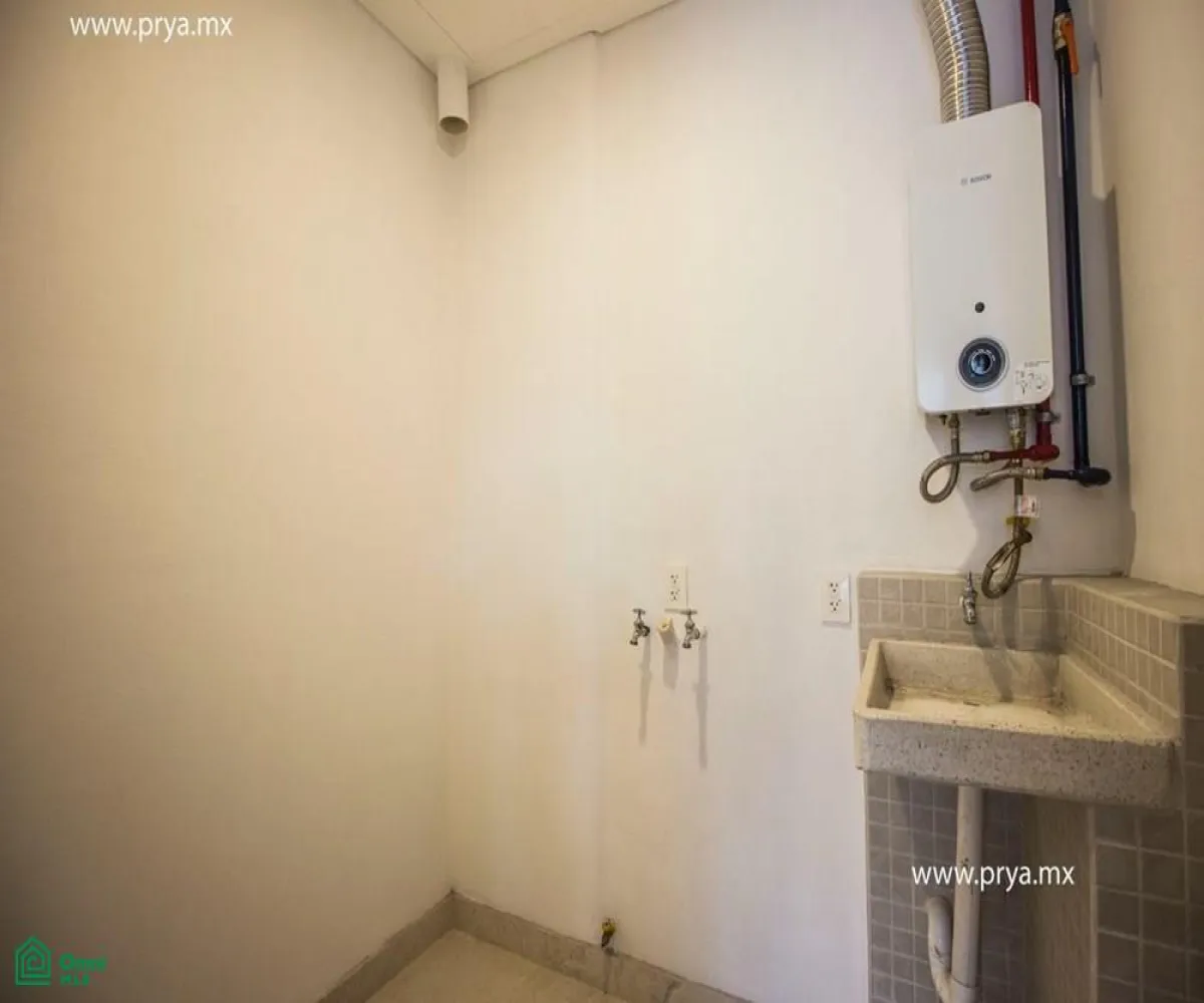 En Venta,Country Club,MAR DE ROSS 2000, Guadalajara, Jalisco 44610, 1 Cuarto,1 Baño,MAR DE ROSS,1,MX23195437