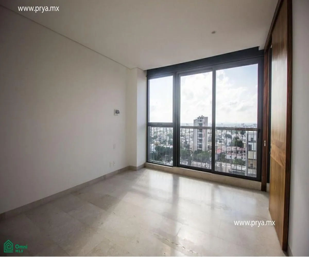 En Venta,Country Club,MAR DE ROSS 2000, Guadalajara, Jalisco 44610, 1 Cuarto,1 Baño,MAR DE ROSS,1,MX23195437