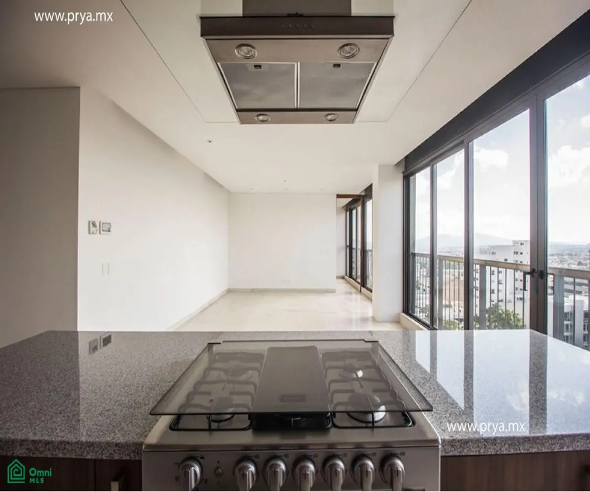 En Venta,Country Club,MAR DE ROSS 2000, Guadalajara, Jalisco 44610, 1 Cuarto,1 Baño,MAR DE ROSS,1,MX23195437