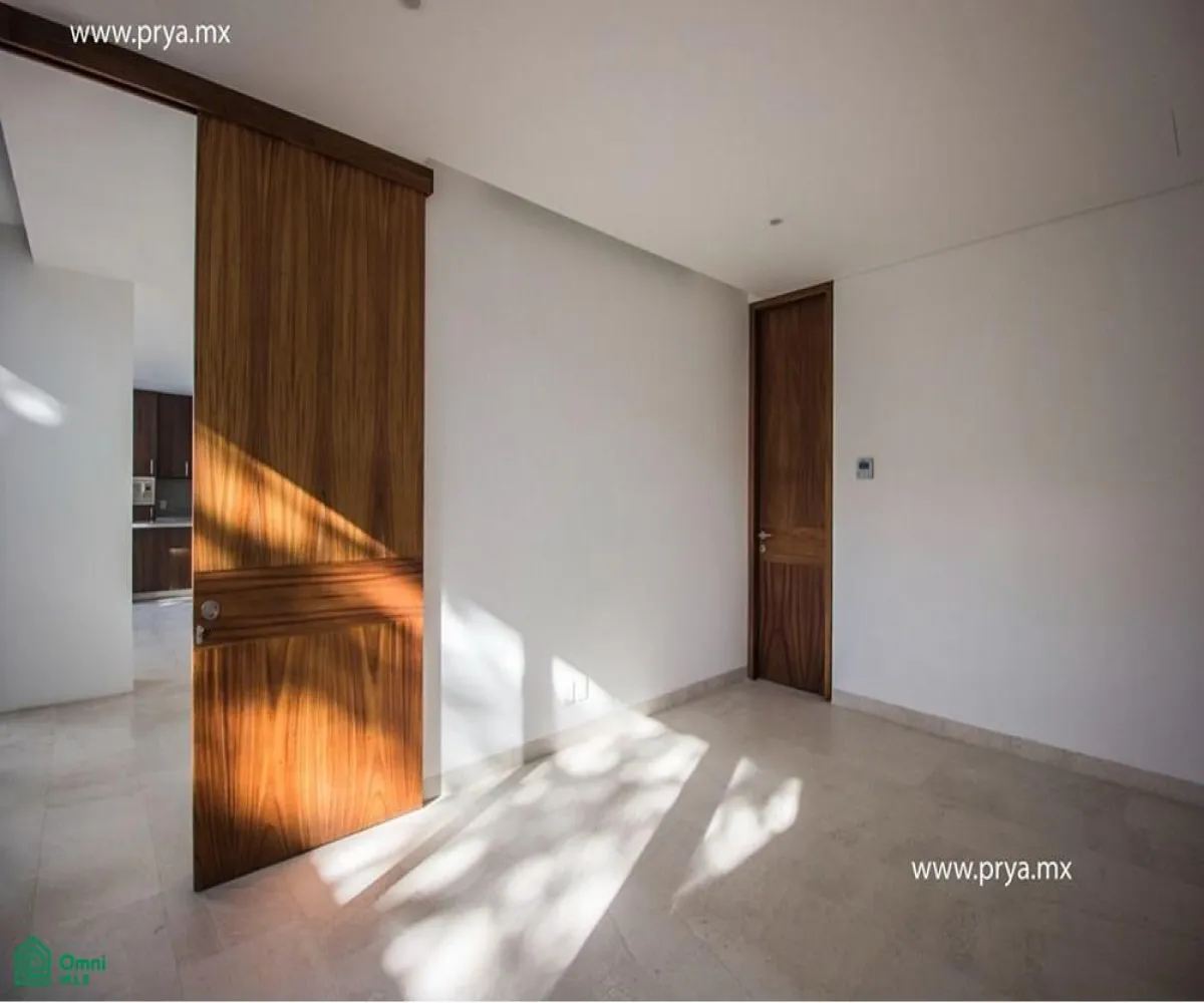 En Venta,Country Club,MAR DE ROSS 2000, Guadalajara, Jalisco 44610, 1 Cuarto,1 Baño,MAR DE ROSS,MX23201534