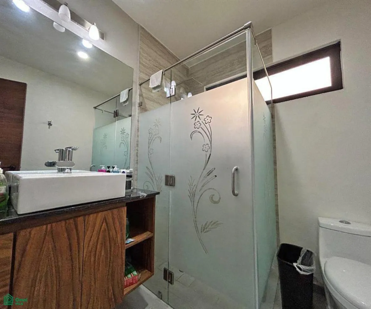 En Venta,Juan Manuel Vallarta,Leo 4137, Zapopan, Jalisco 45120, 5 Habitaciones,5 Baños,Leo,2,MX25668750