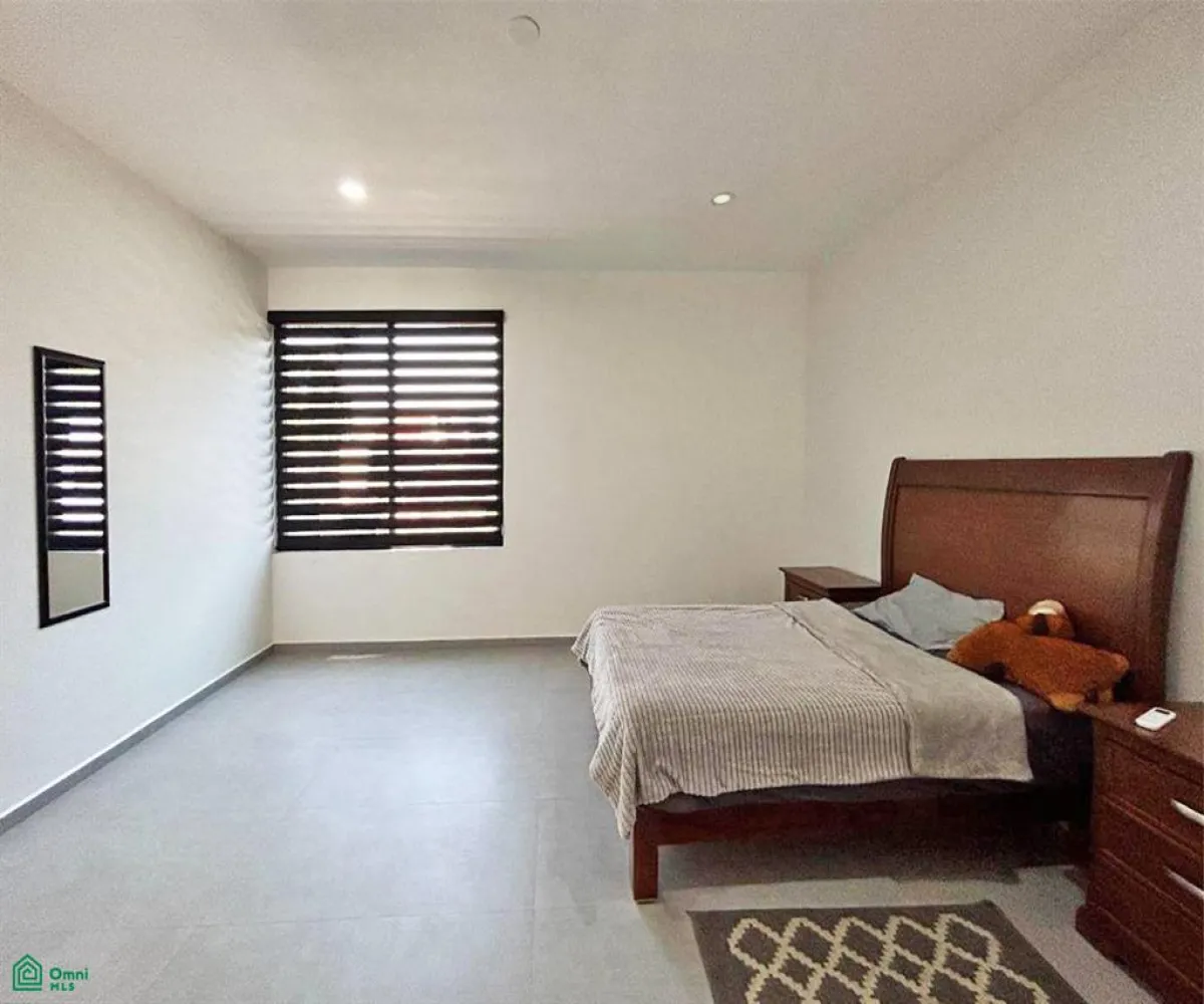 En Venta,Juan Manuel Vallarta,Leo 4137, Zapopan, Jalisco 45120, 5 Habitaciones,5 Baños,Leo,2,MX25668750