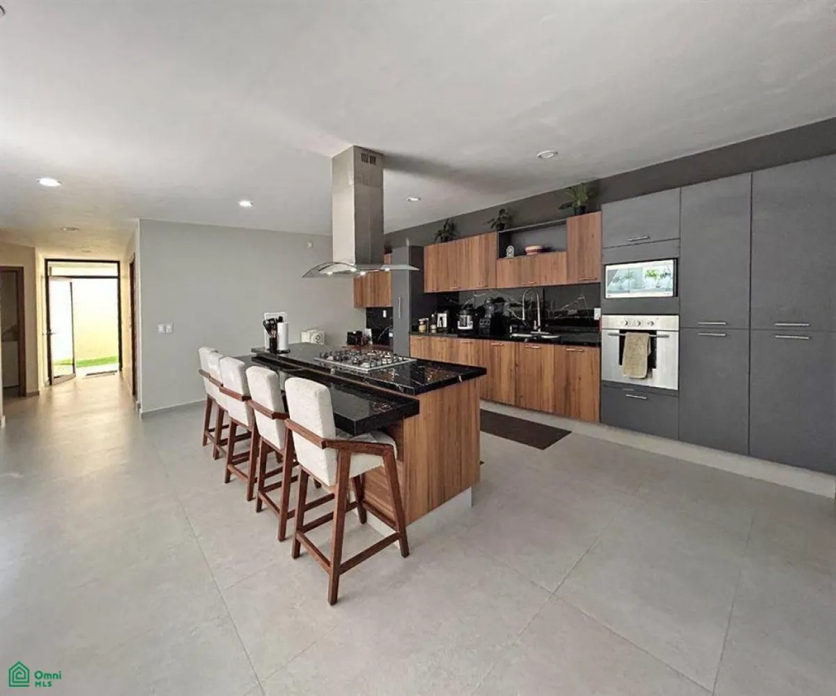 En Venta,Juan Manuel Vallarta,Leo 4137, Zapopan, Jalisco 45120, 5 Habitaciones,5 Baños,Leo,2,MX25668750