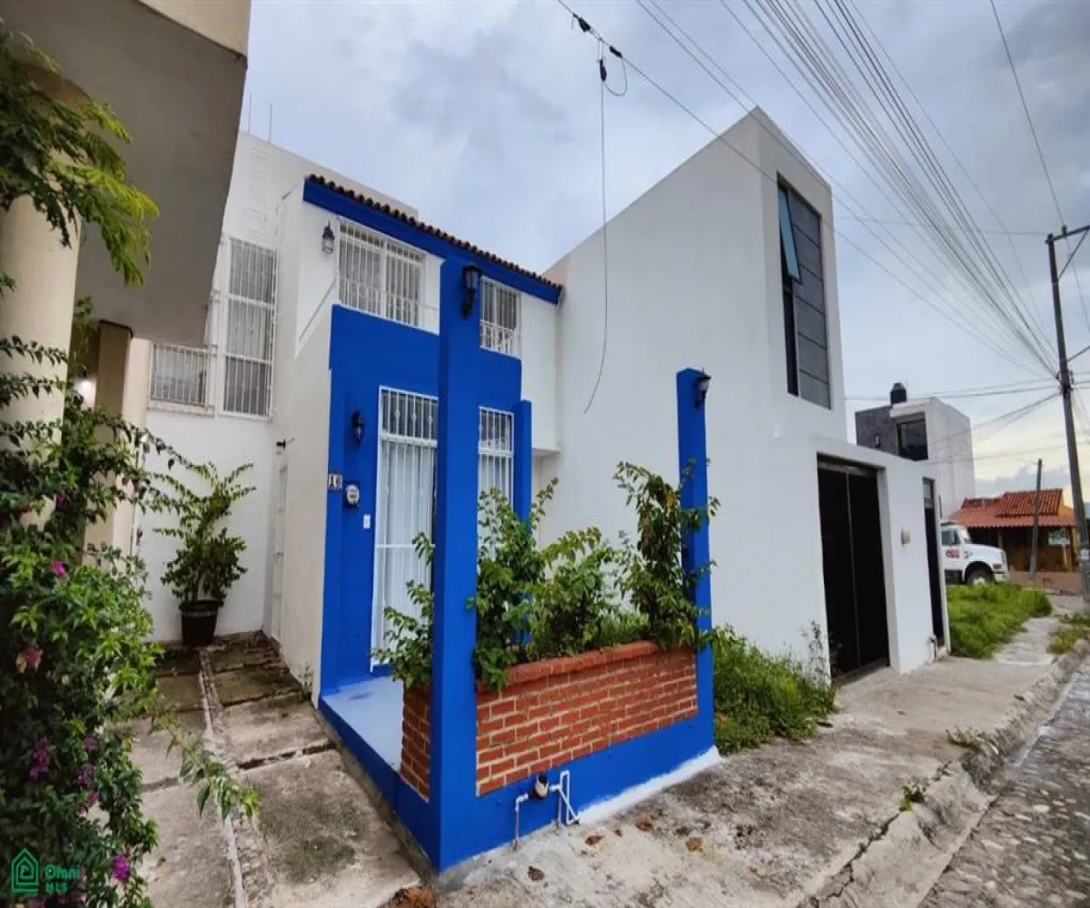 En Venta,Parques Universidad (Sendero de Luna),Av. Palmares 16, Puerto Vallarta, Jalisco 48290, 4 Habitaciones,3 Baños,Av. Palmares,2,MX25689679