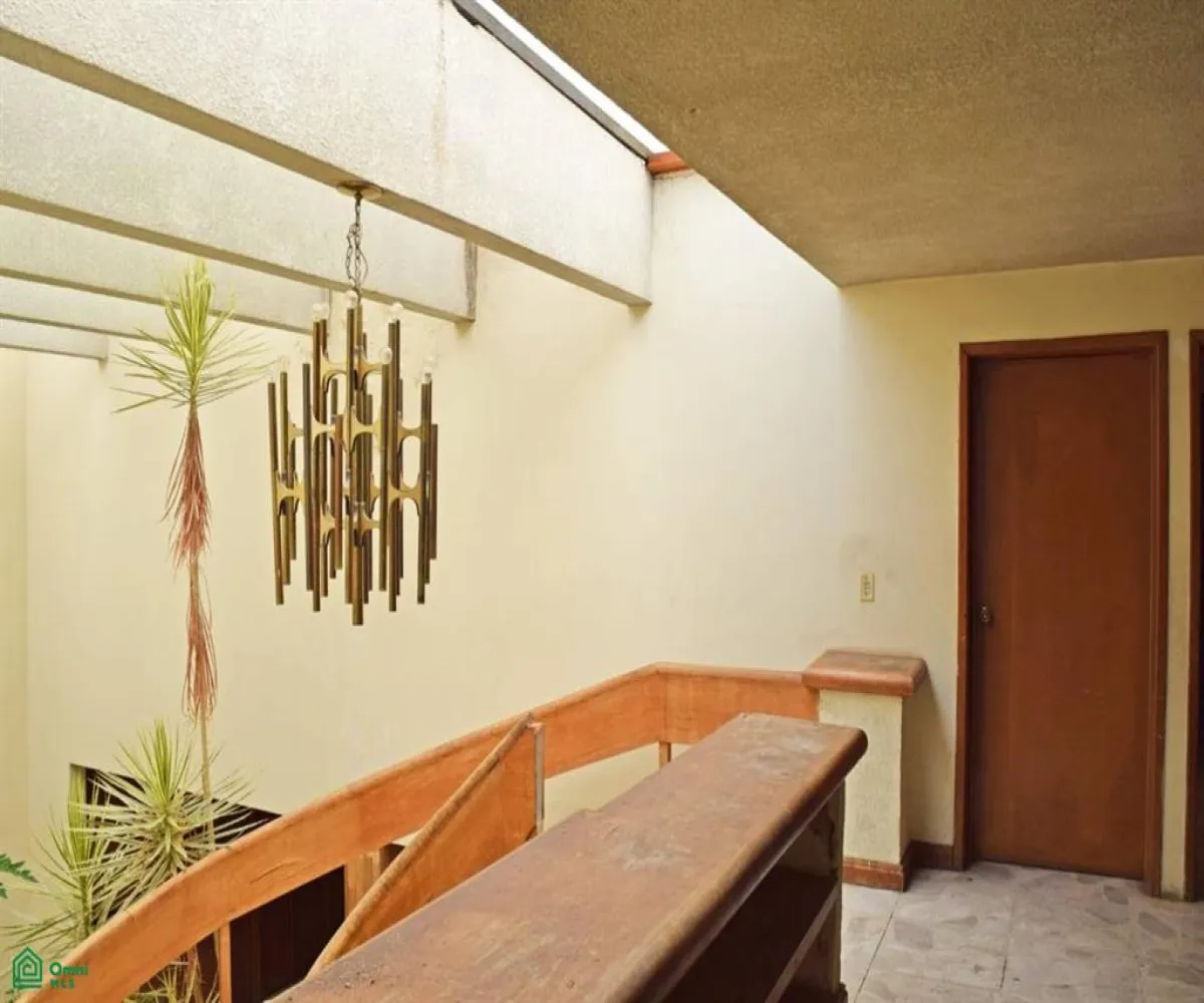 En Venta,Lomas de Guevara,Manuel Acuña 2704, Guadalajara, Jalisco 44657, 5 Habitaciones,5 Baños,Manuel Acuña,2,MX25689881