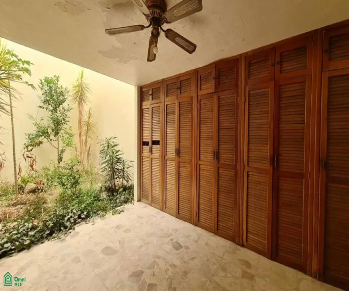 En Venta,Lomas de Guevara,Manuel Acuña 2704, Guadalajara, Jalisco 44657, 5 Habitaciones,5 Baños,Manuel Acuña,2,MX25689881