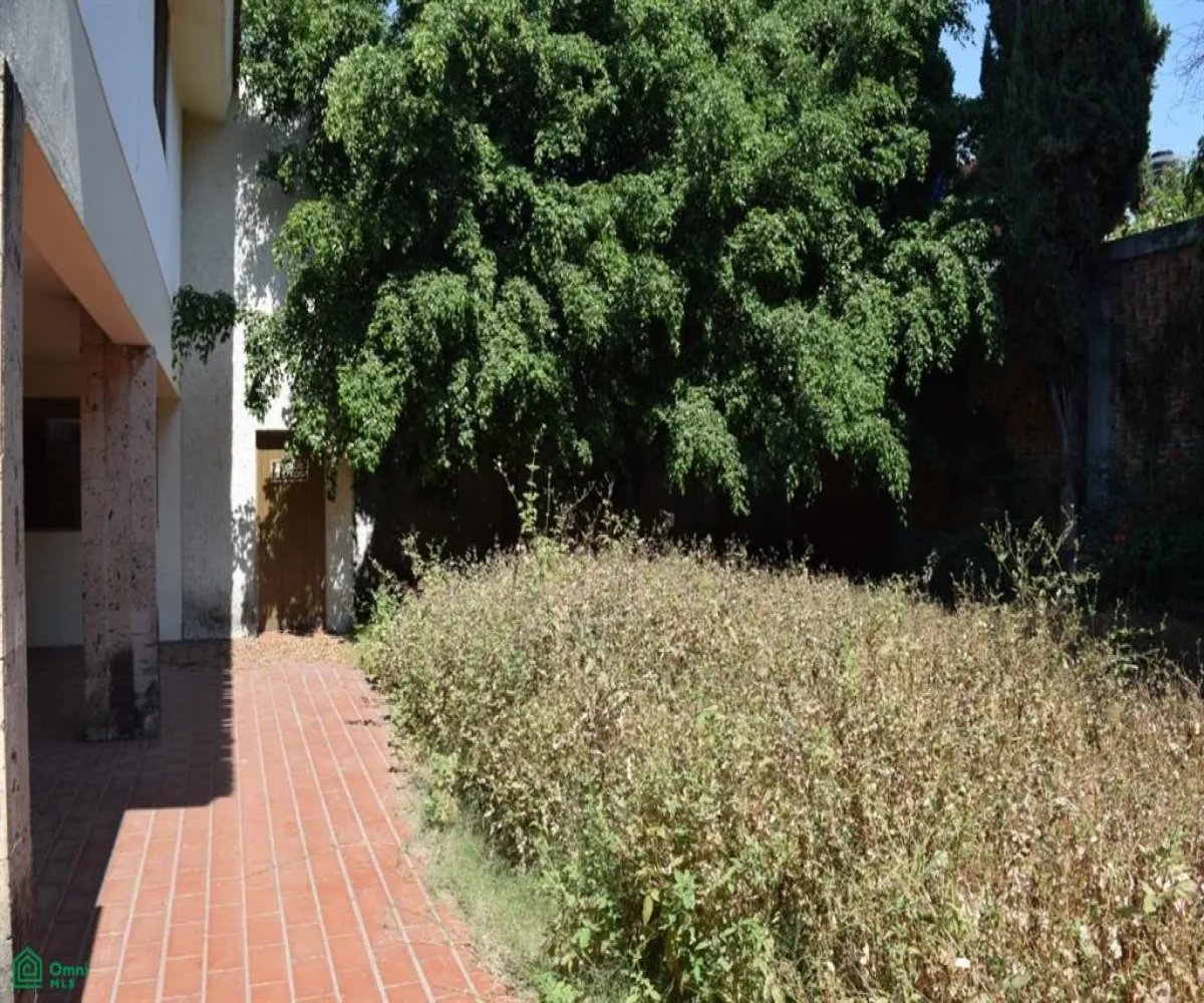 En Venta,Lomas de Guevara,Manuel Acuña 2704, Guadalajara, Jalisco 44657, 5 Habitaciones,5 Baños,Manuel Acuña,2,MX25689881