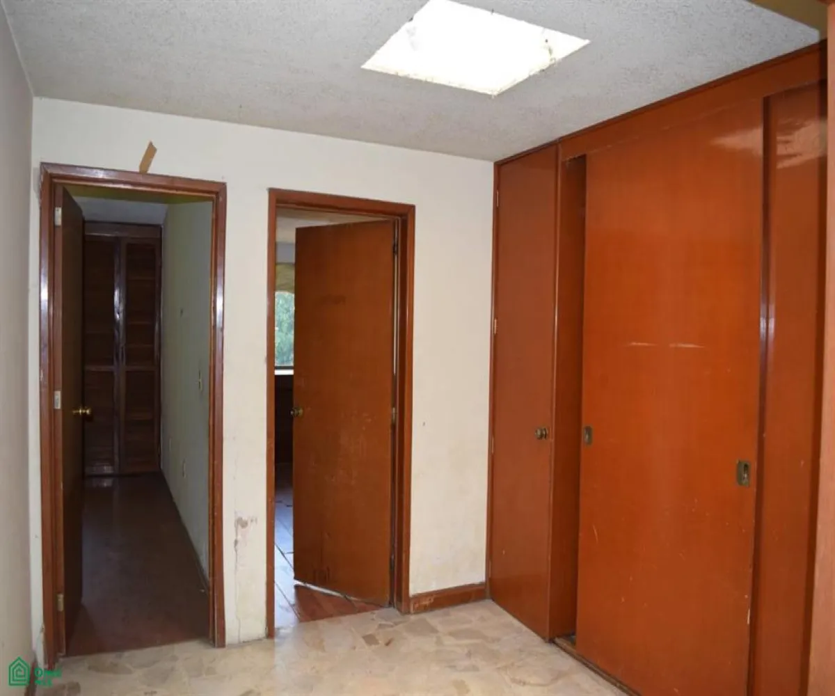 En Venta,Lomas de Guevara,Manuel Acuña 2704, Guadalajara, Jalisco 44657, 5 Habitaciones,5 Baños,Manuel Acuña,2,MX25689881