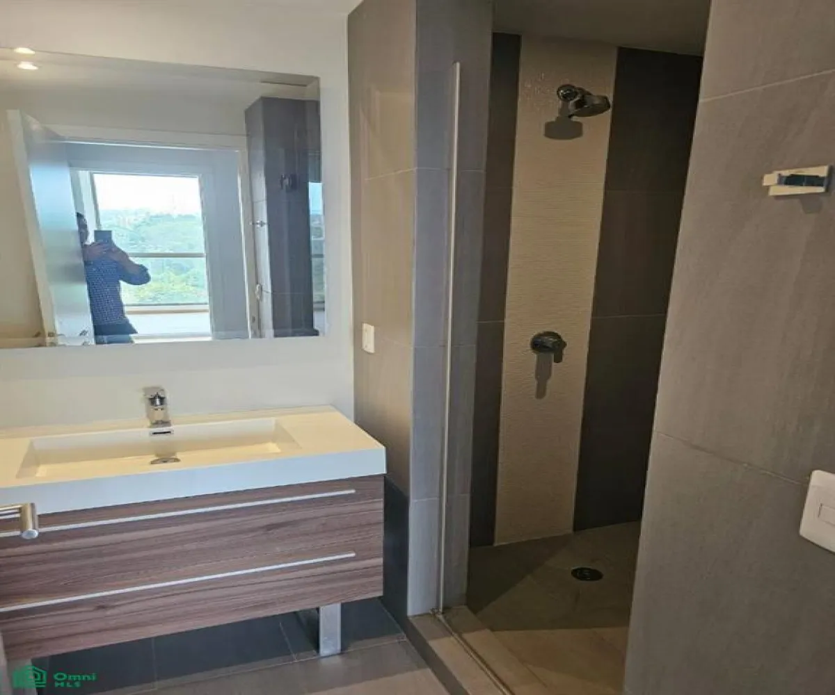 Departamento En Venta,Puerta de Hierro,Acueducto 6075 Dpto. 104, Torre B, Piso, Zapopan, Jalisco 45116, 2 Habitaciones,2 Baños,Acueducto 6075,1,MX25712092