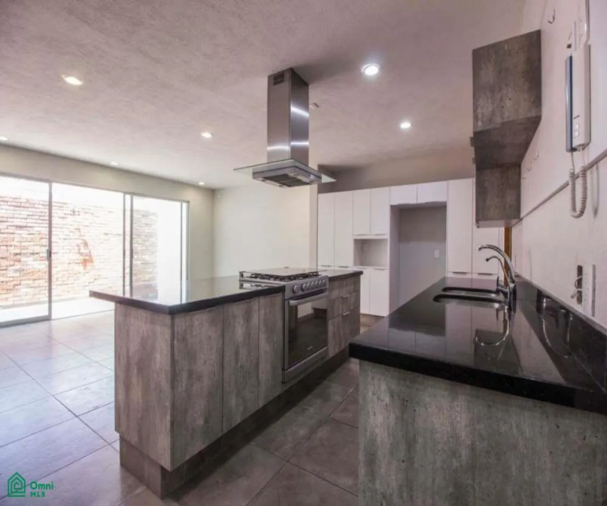 Casa En Renta,Solares Residencial,Av. Paseo del Anochecer 120, Zapopan, Jalisco 45019, 3 Habitaciones,4 Baños,Av. Paseo del Anochecer,2,MX25861427