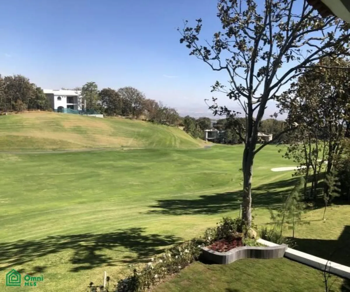En Venta,Cielo Contry Club,Circuito Jardin del Cielo 588, Tlajomulco de Zuniga, Jalisco 45643, 3 Habitaciones,2 Baños,Circuito Jardin del Cielo,2,MX25865806