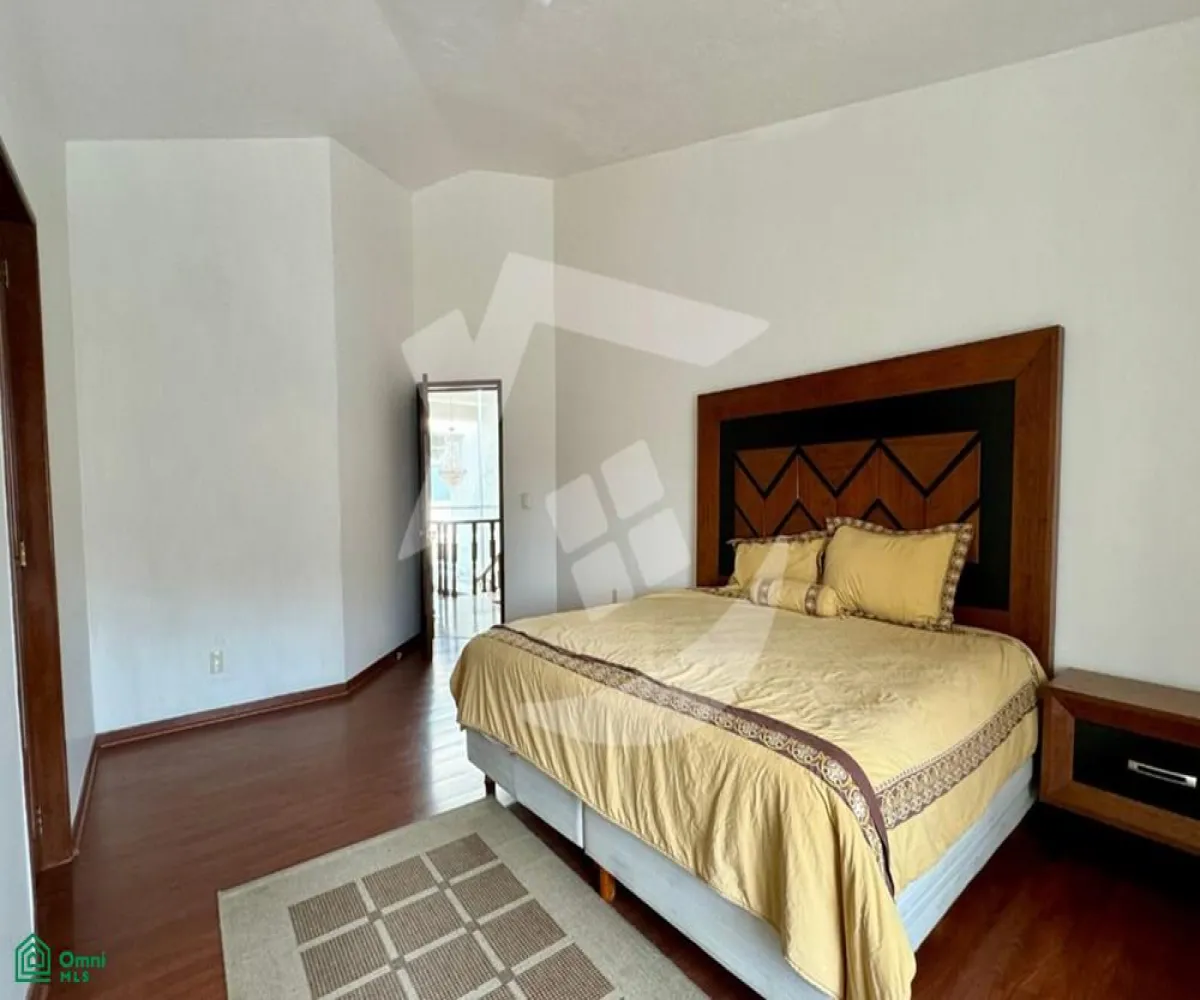 En Venta,Residencial Victoria,Coral 2559, Guadalajara, Jalisco 44540, 5 Habitaciones,7 Baños,Coral,3,MX25866195