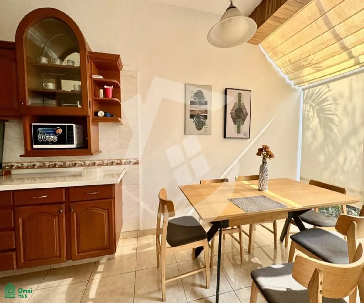 En Venta,Residencial Victoria,Coral 2559, Guadalajara, Jalisco 44540, 5 Habitaciones,7 Baños,Coral,3,MX25866195