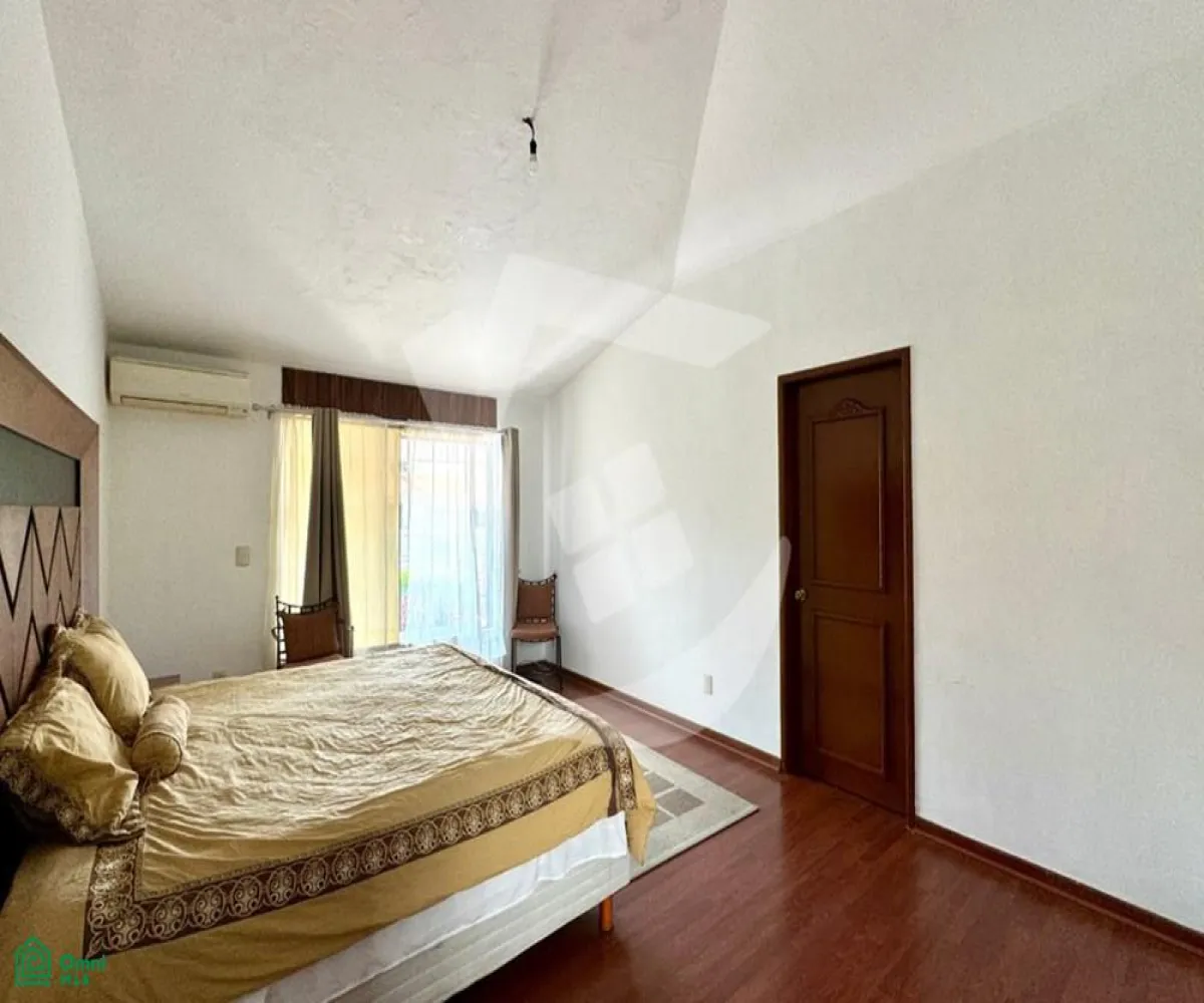 En Venta,Residencial Victoria,Coral 2559, Guadalajara, Jalisco 44540, 5 Habitaciones,7 Baños,Coral,3,MX25866195