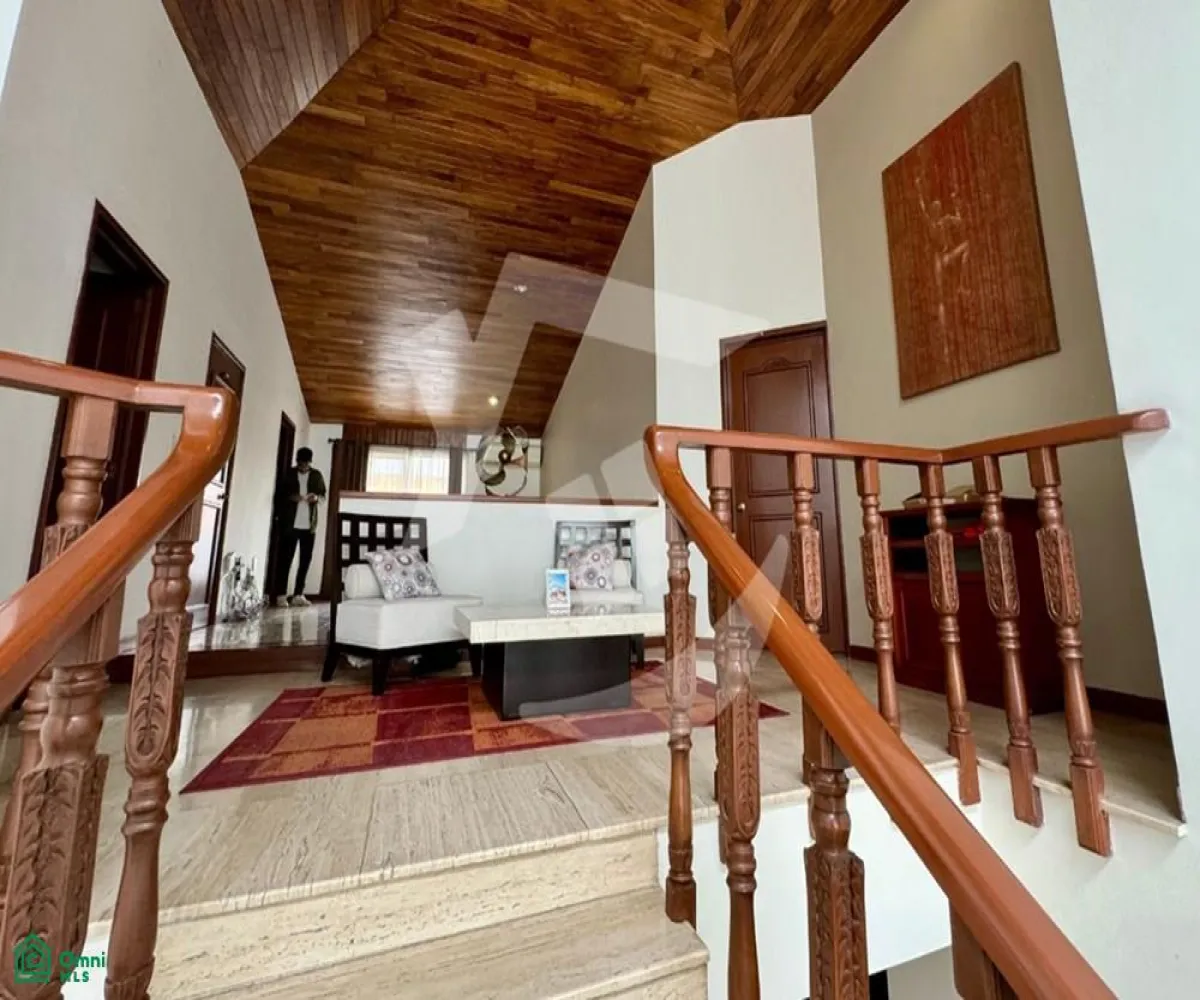 En Venta,Residencial Victoria,Coral 2559, Guadalajara, Jalisco 44540, 5 Habitaciones,7 Baños,Coral,3,MX25866195