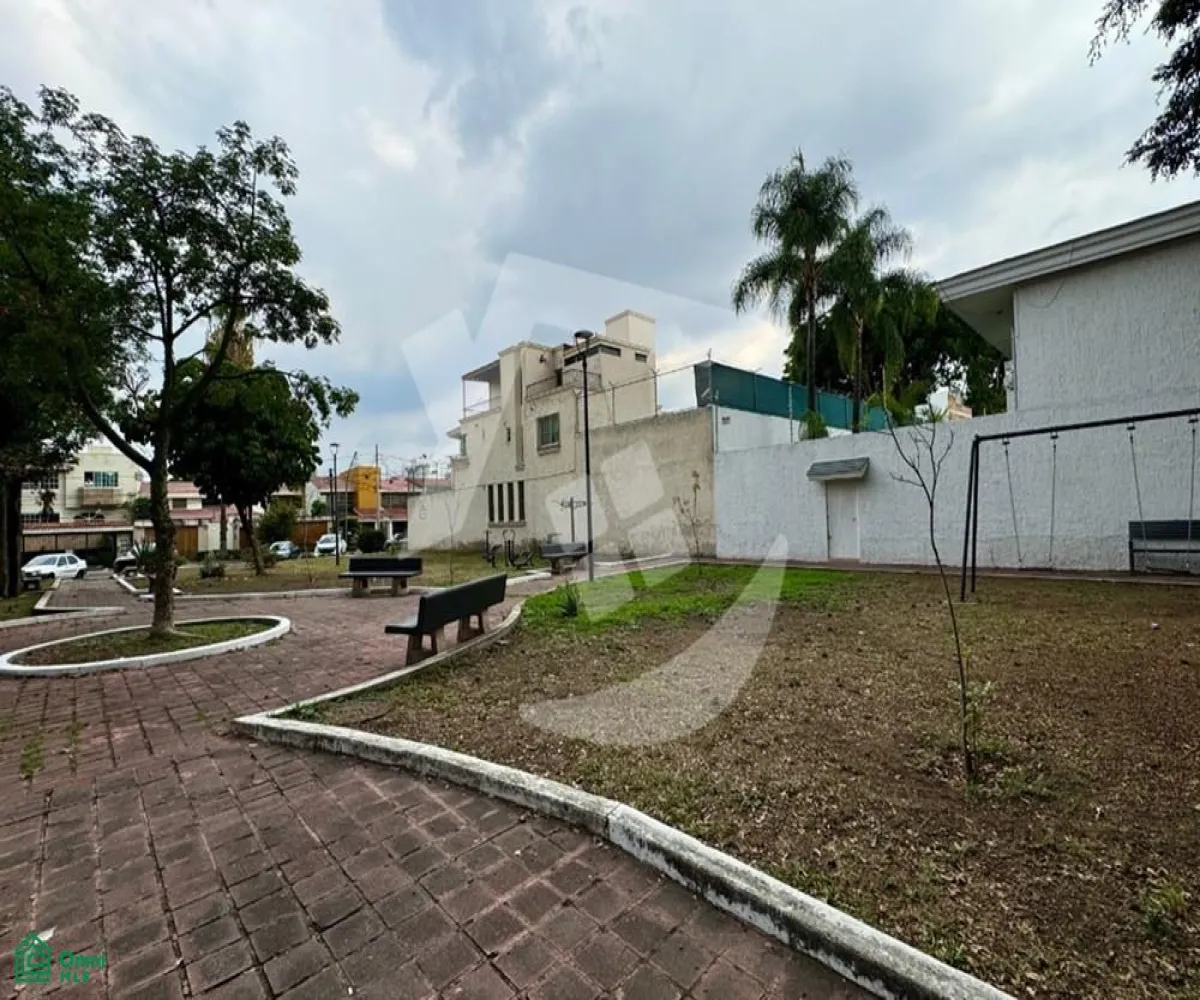 En Venta,Residencial Victoria,Coral 2559, Guadalajara, Jalisco 44540, 5 Habitaciones,7 Baños,Coral,3,MX25866195