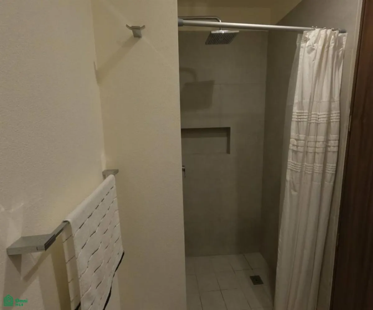 En Venta,La Floresta,Avenida Mexico 1200, Puerto Vallarta, Jalisco 48290, 1 Cuarto,1 Baño,Avenida Mexico,3,MX25867826