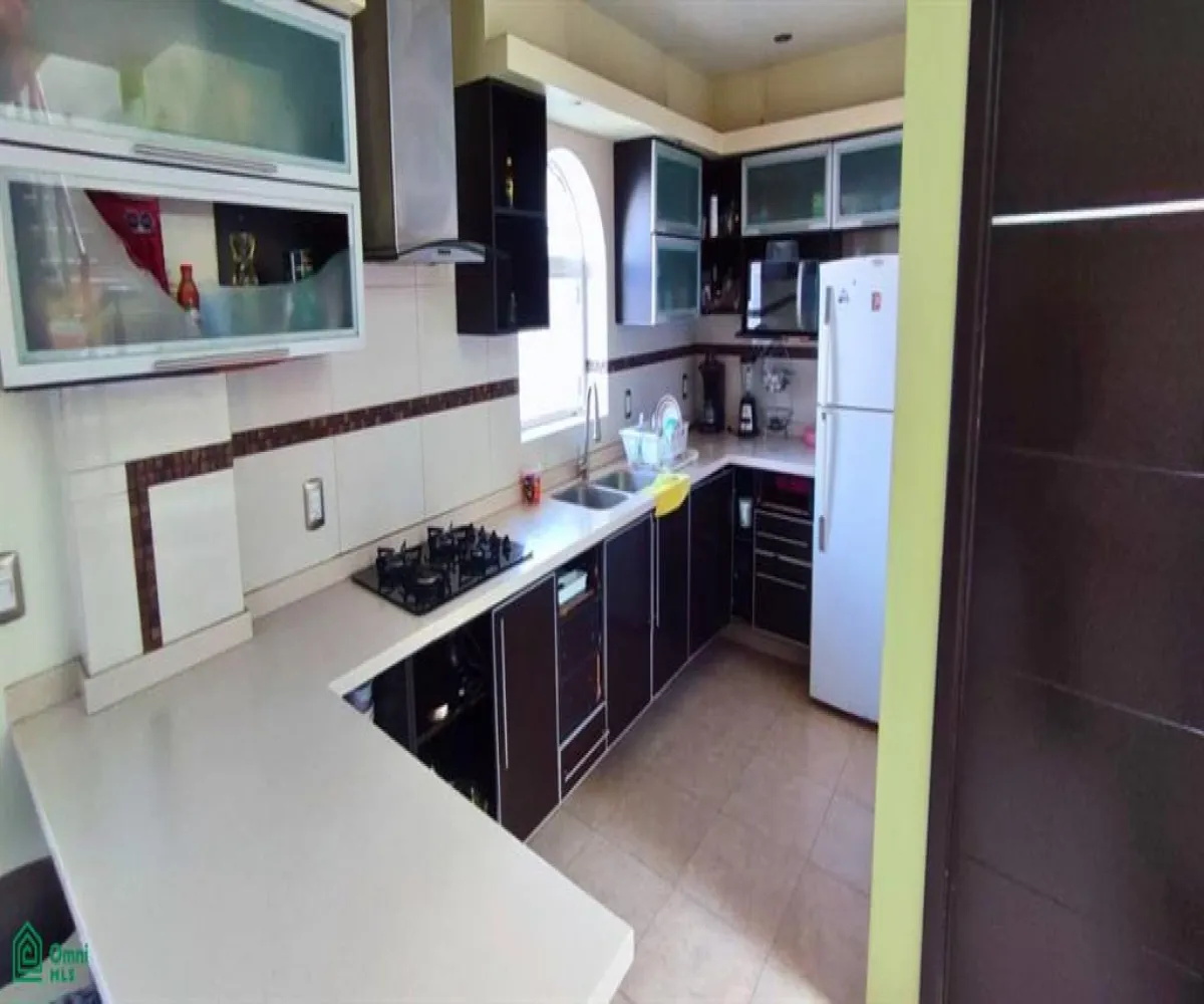 En Venta,El Colli Urbano 1a. Sección,Volcan Cofre de Perote ., Zapopan, Jalisco 45070, 9 Habitaciones,5 Baños,Volcan Cofre de Perote,2,MX25869371