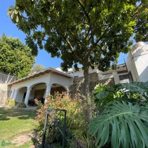 En Venta,Chapala Centro,Hidalgo 261, Chapala, Jalisco 45900, 4 Habitaciones,3 Baños,Hidalgo,1,MX25871537