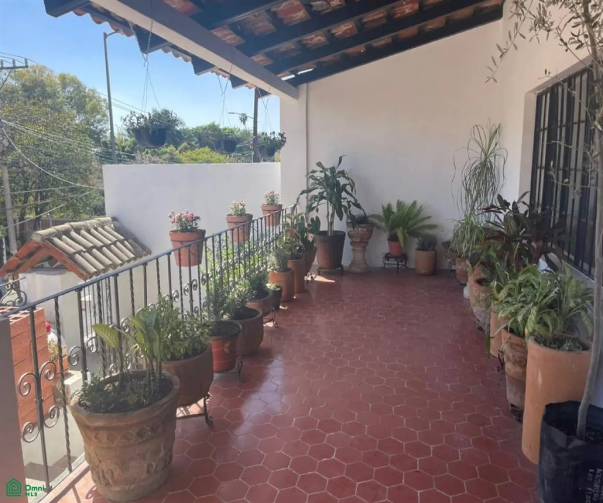 En Venta,Chapala Centro,Hidalgo 261, Chapala, Jalisco 45900, 4 Habitaciones,3 Baños,Hidalgo,1,MX25871537